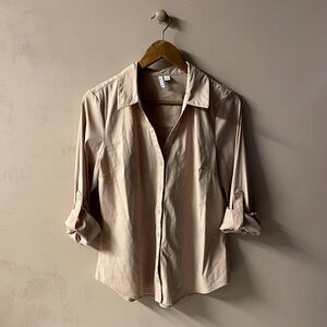 Elle Light Pink Button-Down Shirt Size M GUC